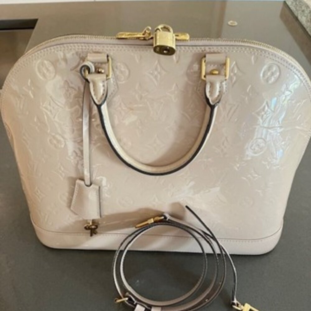 Louis Vuitton ALMA GM MONOGRAM VERNIS ROSE BALLERINE - authentic Large LV BAG